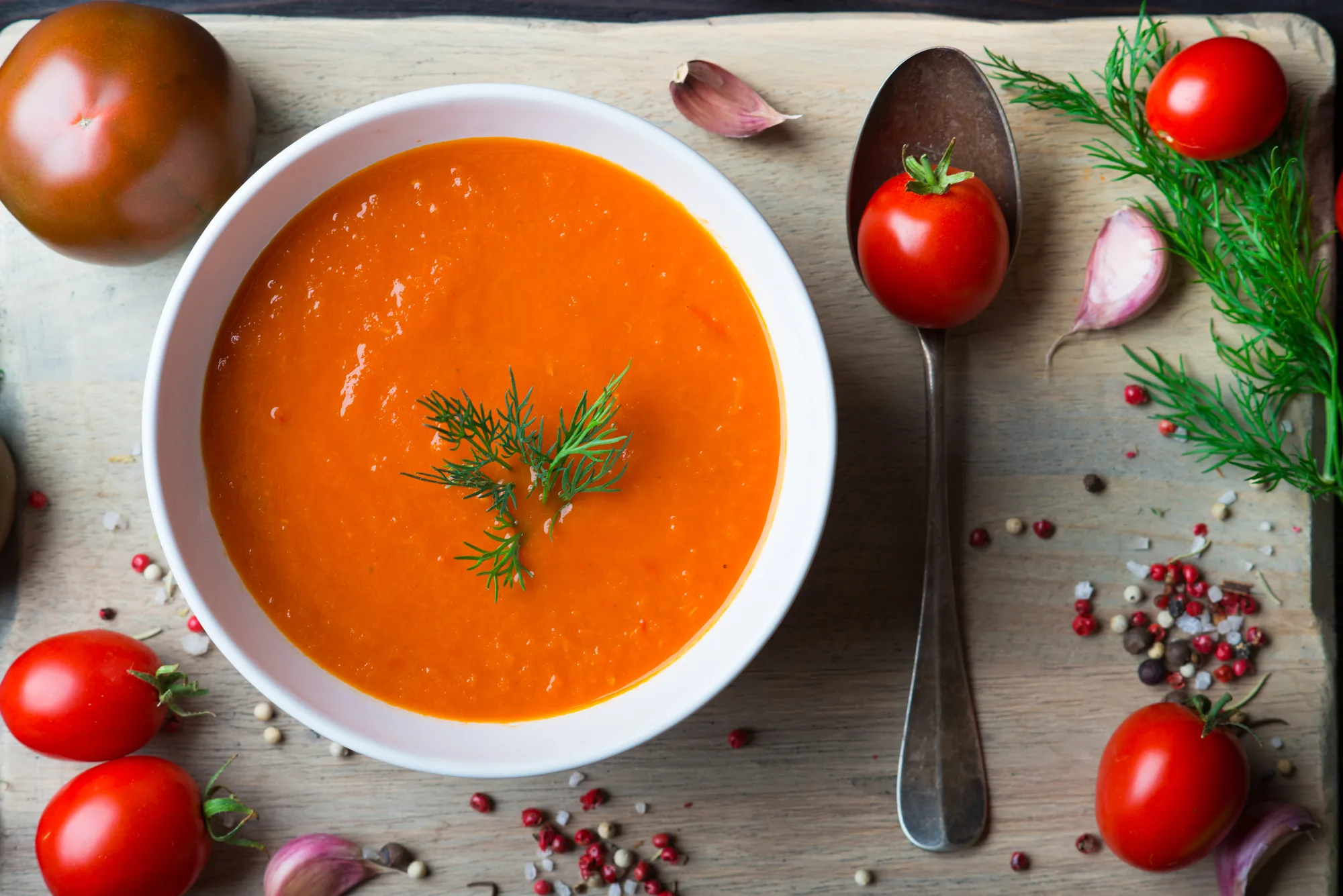 Receta Sencilla con Col: Sopa de Col y Tomate: